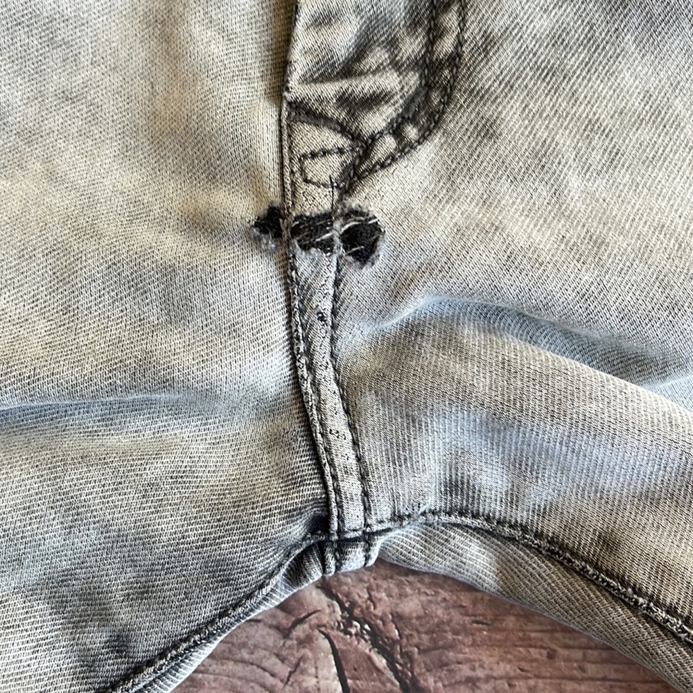 TOMMY HILFIGER | Pale grey skinny leg jeans - Picture 12 of 15